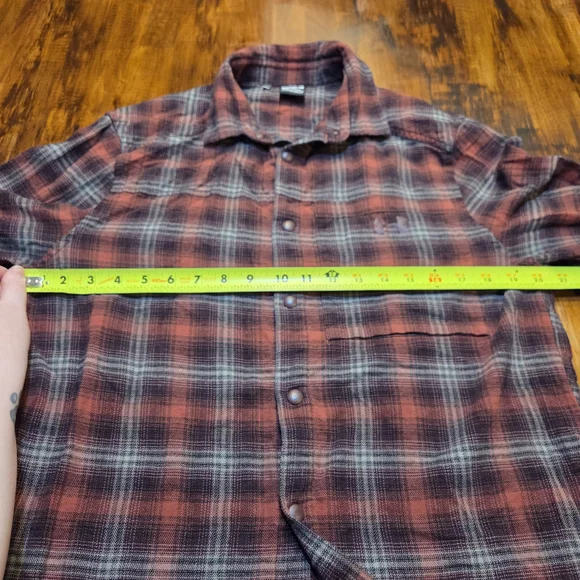 Men's Under Armour Small Light Flannel Long Sleeve Shirt, Red, Black Lumberjack - Picture 5 of 5
